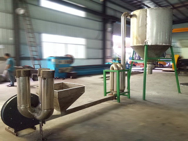 干燥機(jī)、吹風(fēng)存料斗